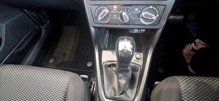 2026-Volkswagen-T-Cross-10-TSI-Auto_17