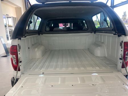 2026-Peugeot-Landtrek-19D-Professional-Double-Cab_21