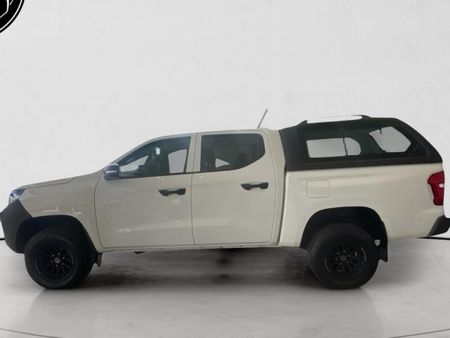 2026-Peugeot-Landtrek-19D-Professional-Double-Cab_5