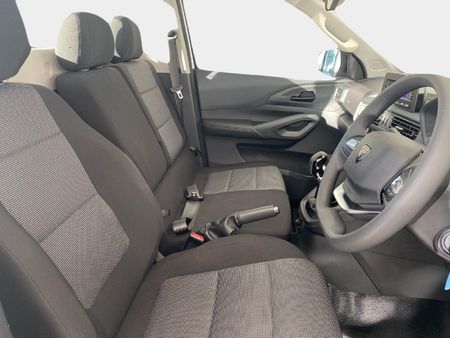 2026-Peugeot-Landtrek-19D-Professional-Double-Cab_7