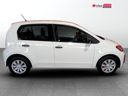 2016-Volkswagen-Up-Take-Up-10-5-dr_2