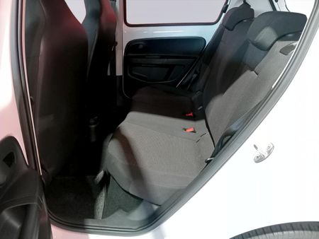 2016-Volkswagen-Up-Take-Up-10-5-dr_8