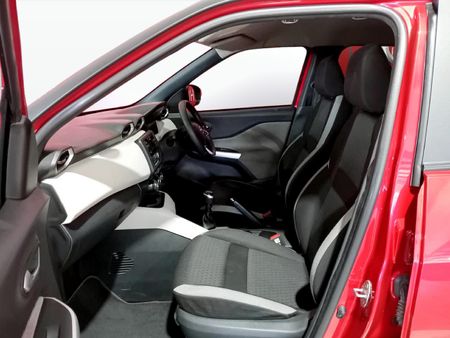 2024-Nissan-Magnite-10T-Visia_6