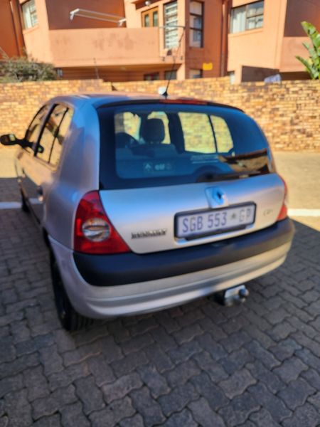 2005-Renault-Clio-14-Va-Va-Voom_3