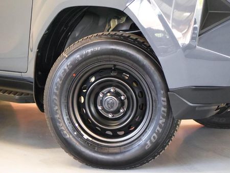 2026-Toyota-Hilux-28-GD-6-RB-SRX-Auto-Double-Cab_6