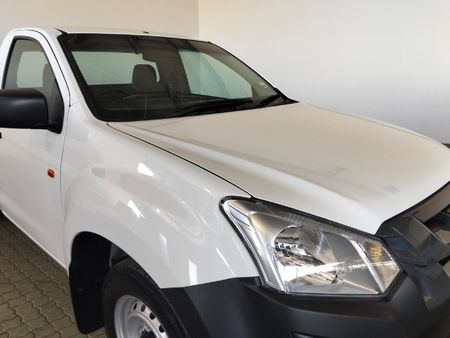 2026-Isuzu-D-Max-250C-Single-Cab_6