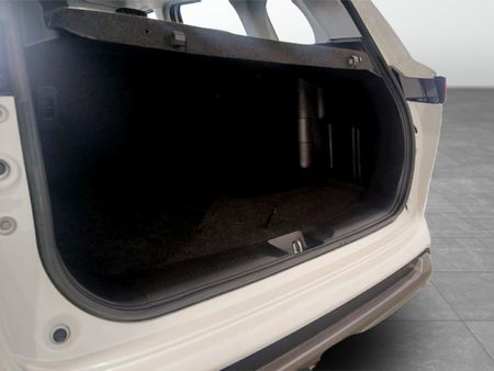 2025-Toyota-Urban-Cruiser-15-XR-Auto_17