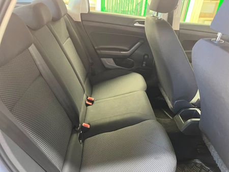 2019-Volkswagen-Polo-10-TSI-Trendline_11