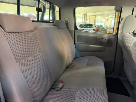2007-Toyota-Hilux-27-VVTi-Raider-Double-Cab_14