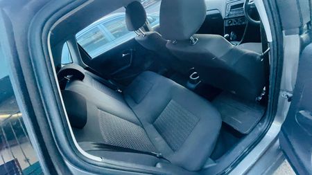 2021-Volkswagen-Polo-Vivo-14-Trendline-5-dr_10