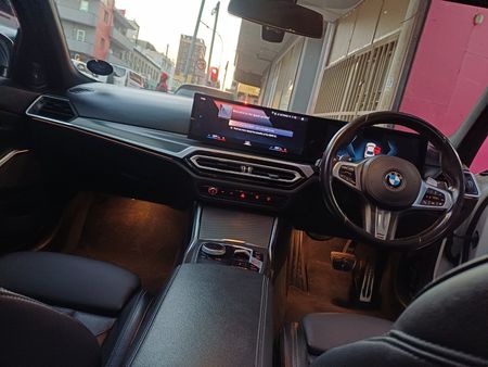 2024-BMW-3-Series-330i-M-Sport_21