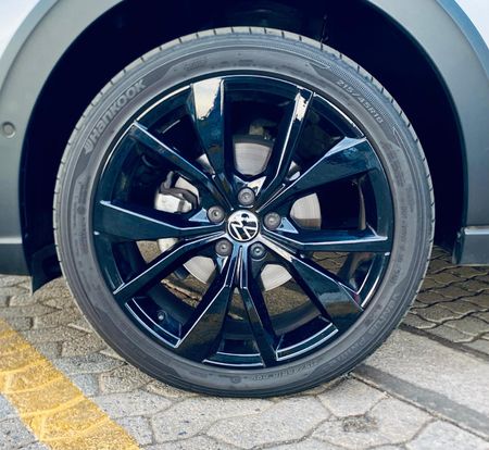 2026-Volkswagen-Taigo-10-TSI-R-Line-Auto_7