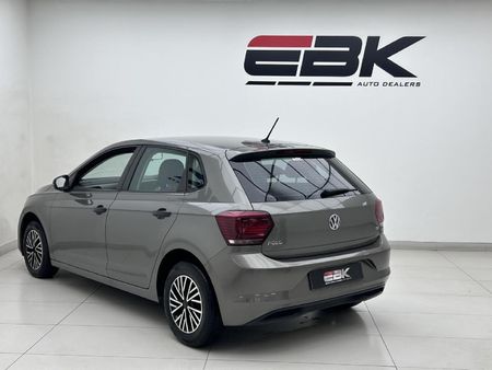 2018-Volkswagen-Polo-10-TSI-Trendline_3
