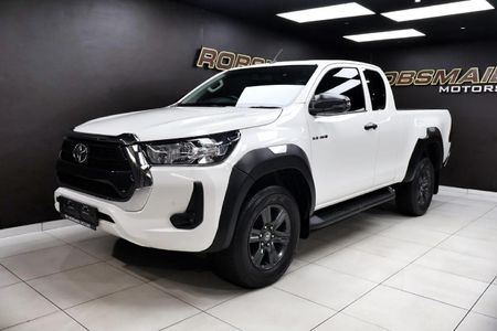 2024-Toyota-Hilux-24-GD-6-Raised-Body-Raider-Auto-Extended-Cab_0