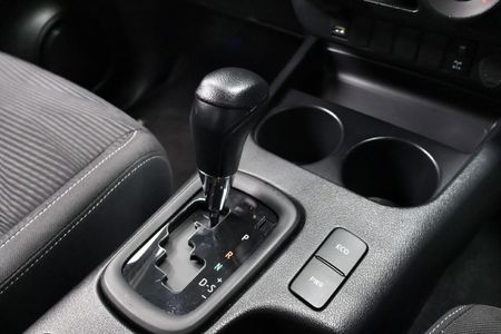 2024-Toyota-Hilux-24-GD-6-Raised-Body-Raider-Auto-Extended-Cab_15