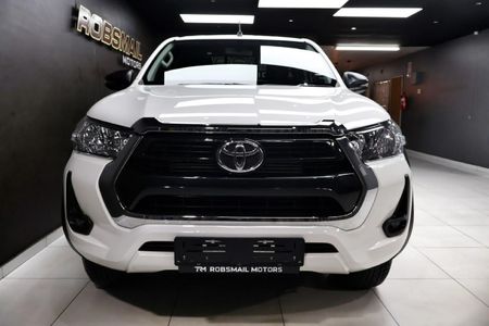 2024-Toyota-Hilux-24-GD-6-Raised-Body-Raider-Auto-Extended-Cab_24