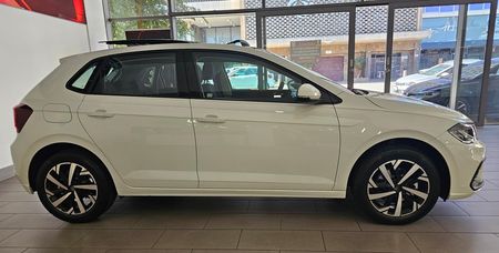 2026-Volkswagen-Polo-10-TSI-Life-Auto-DSG_6