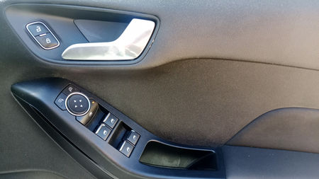 2018-Ford-Fiesta-10-EcoBoost-Trend-Auto-5-dr_11