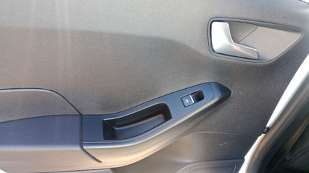 2018-Ford-Fiesta-10-EcoBoost-Trend-Auto-5-dr_15