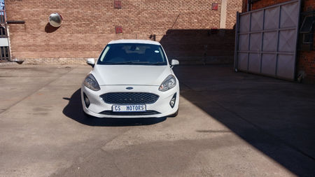 2018-Ford-Fiesta-10-EcoBoost-Trend-Auto-5-dr_1