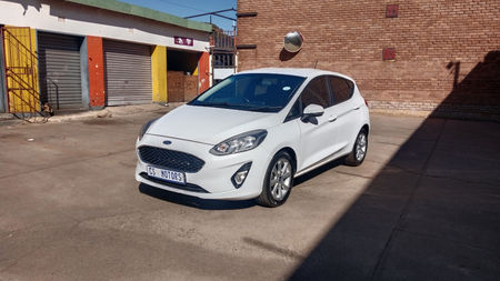 2018-Ford-Fiesta-10-EcoBoost-Trend-Auto-5-dr_2