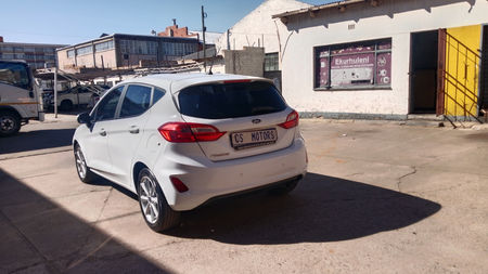 2018-Ford-Fiesta-10-EcoBoost-Trend-Auto-5-dr_4