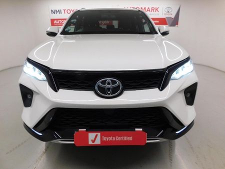 2025-Toyota-Fortuner-28-GD-6-RB-Auto_6