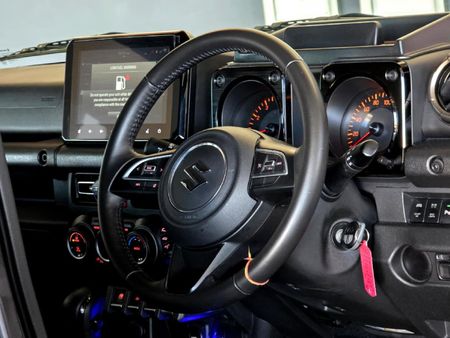 2025-Suzuki-Jimny-15-GLX-AllGrip-5-Door-Auto_31