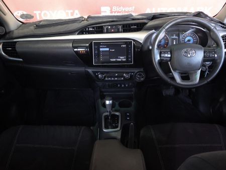 2016-Toyota-Hilux-28-GD-6-Raider-4x4-Double-Cab-Auto_11