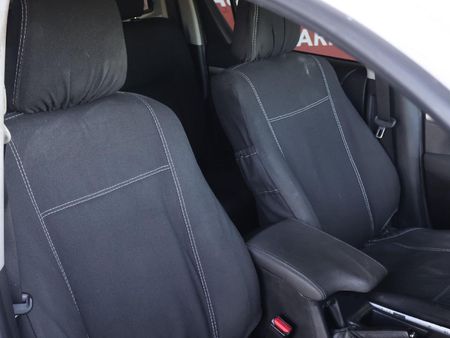 2016-Toyota-Hilux-28-GD-6-Raider-4x4-Double-Cab-Auto_15