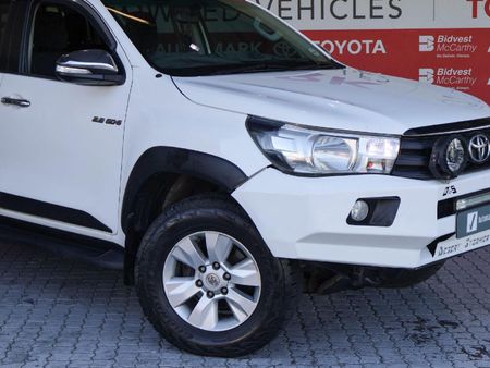 2016-Toyota-Hilux-28-GD-6-Raider-4x4-Double-Cab-Auto_5