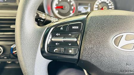 2026-Hyundai-Grand-i10-10-Motion_23
