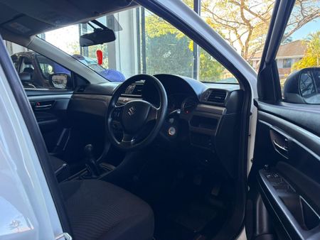 2024-Kia-Pegas-14-LX_13