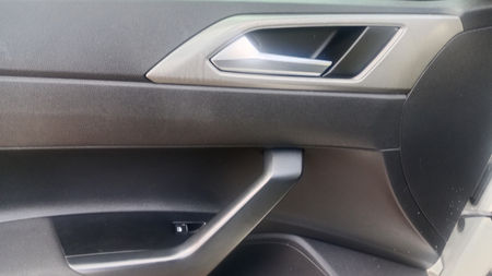 2019-Volkswagen-Polo-10-TSI-Trendline_13