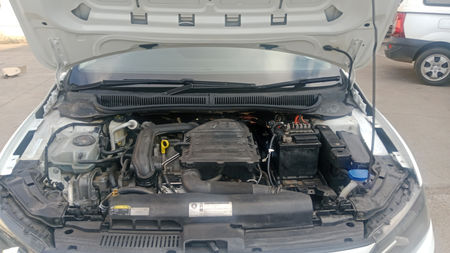 2019-Volkswagen-Polo-10-TSI-Trendline_19