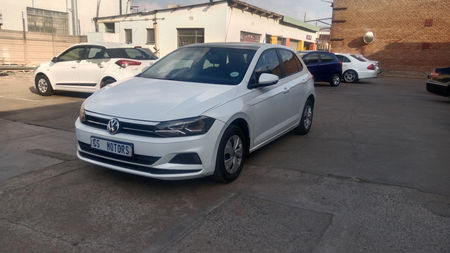 2019-Volkswagen-Polo-10-TSI-Trendline_2