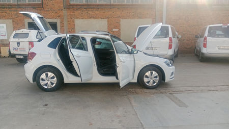 2019-Volkswagen-Polo-10-TSI-Trendline_8