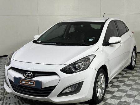 2014-Hyundai-i30-16-GLS-Premium_0