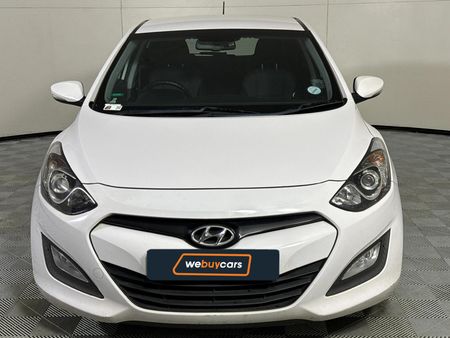 2014-Hyundai-i30-16-GLS-Premium_13