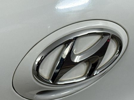 2019-Hyundai-Grand-i10-125-Fluid_10