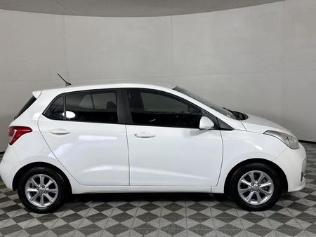2019-Hyundai-Grand-i10-125-Fluid_15