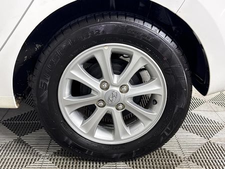 2019-Hyundai-Grand-i10-125-Fluid_6
