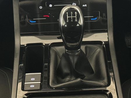 2024-Chery-Tiggo-4-Pro-15-LiT_10