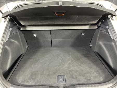 2023-Toyota-Corolla-18-XR-Hybrid-Auto-5-dr_15