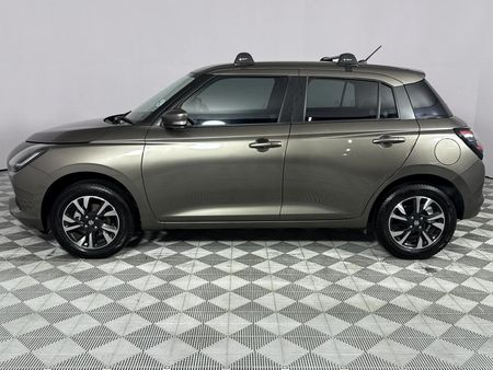 2025-Suzuki-Swift-12-GLX_19