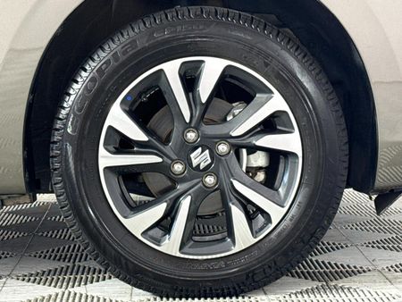 2025-Suzuki-Swift-12-GLX_5
