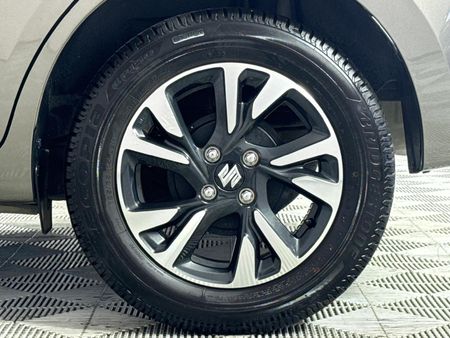 2025-Suzuki-Swift-12-GLX_6