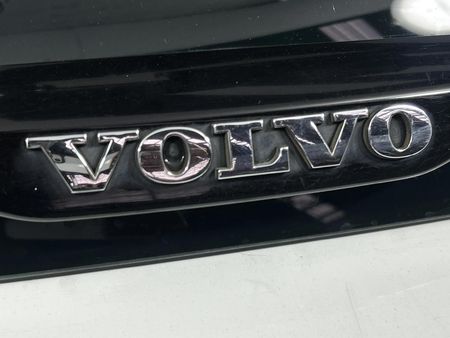 2013-Volvo-C30-20-Essential_10