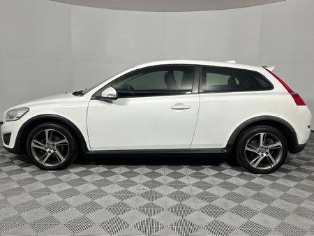 2013-Volvo-C30-20-Essential_18