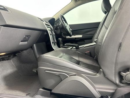2013-Volvo-C30-20-Essential_7